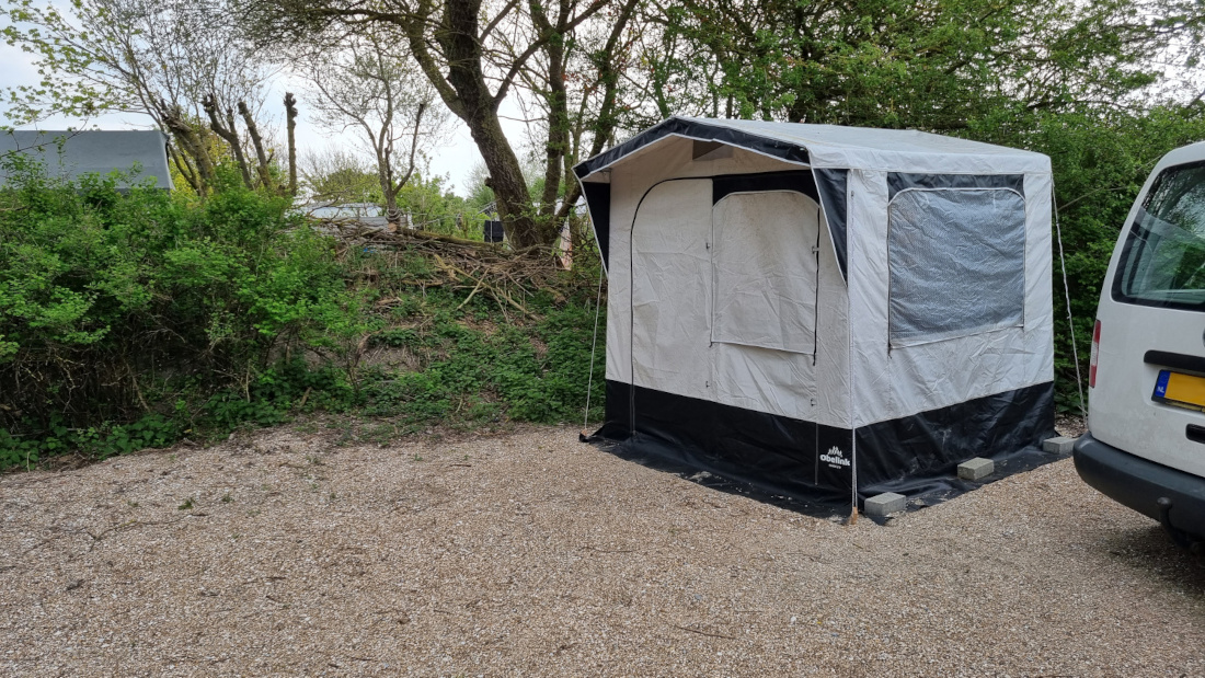 Gepäckaufbewahrungszelt